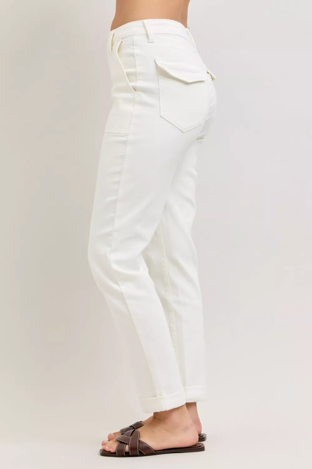Judy Blue High-Waist Patch Pocket Jeans - Chic & Versatile Denim - cas7m