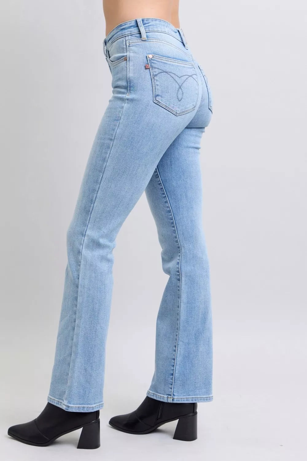 Judy Blue Mid Rise Thermal Bootcut Jeans - cas7m