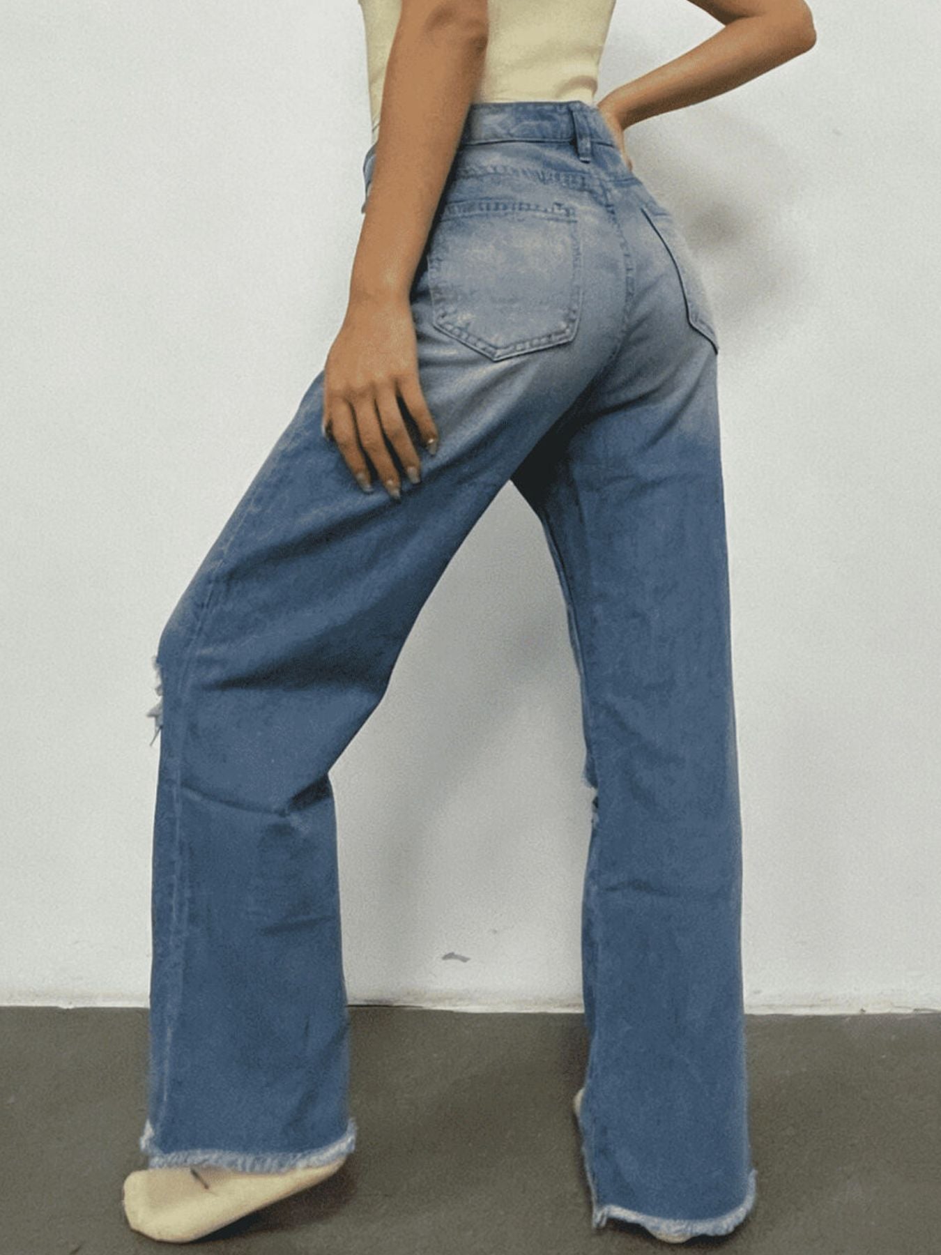 Distressed Raw Hem Bootcut Jeans - cas7m