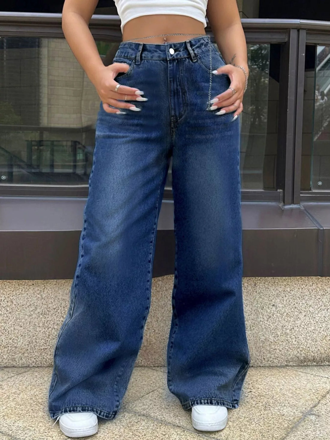 High-Waisted Wide Leg Jeans - cas7m