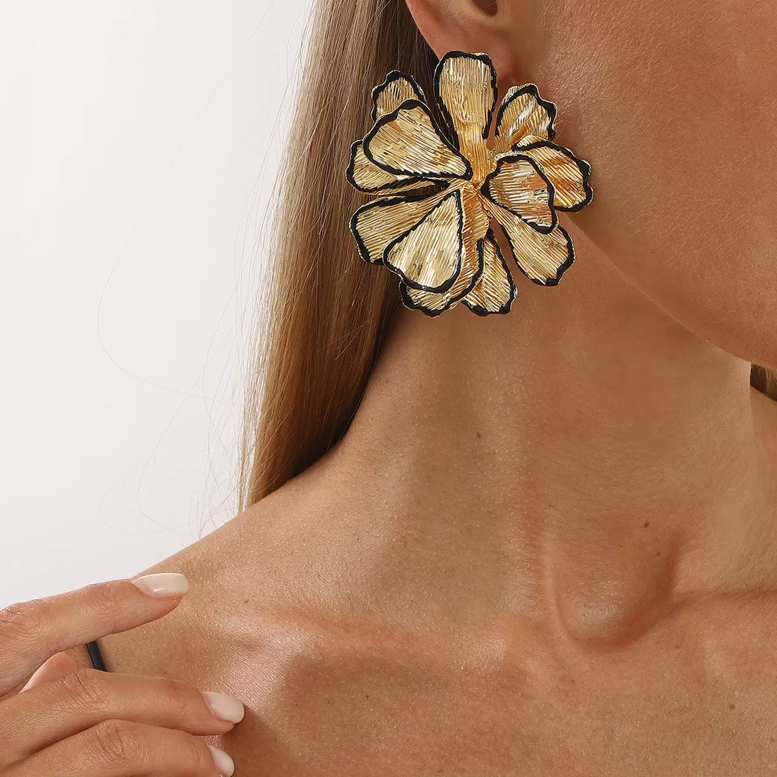 18K Gold-Plated Flower Stud Earrings - cas7m