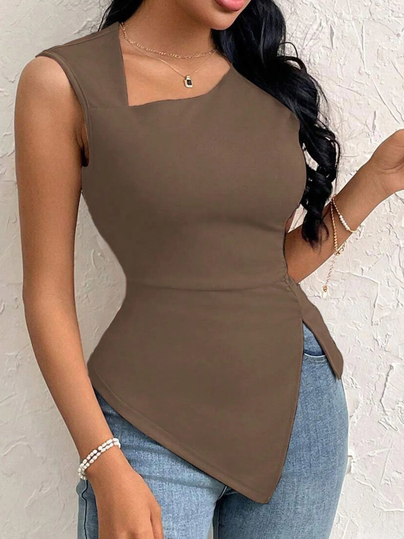 Slit Asymmetrical Tank Top - cas7m
