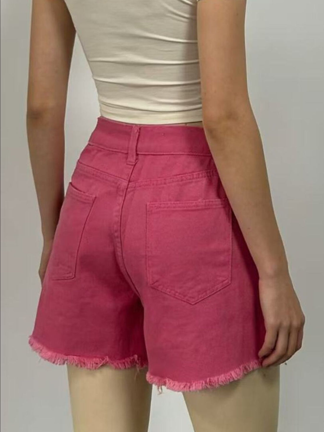 Rhinestone Chain Raw Hem Denim Shorts - cas7m