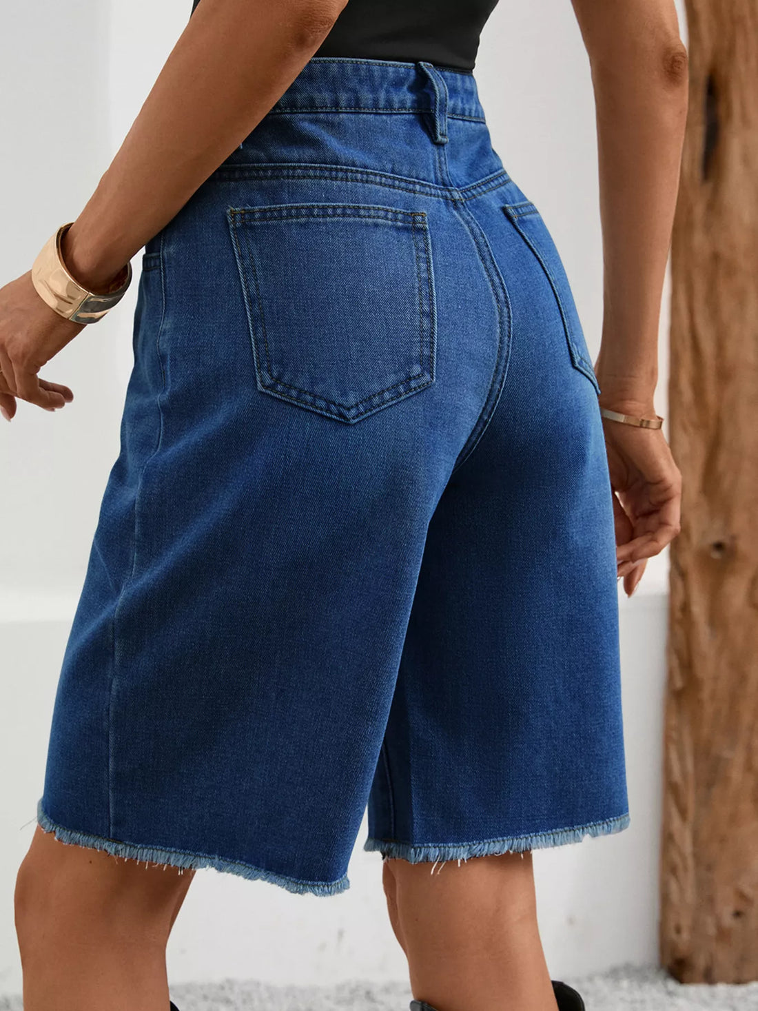 Ripped Frayed Hem Denim Shorts - cas7m