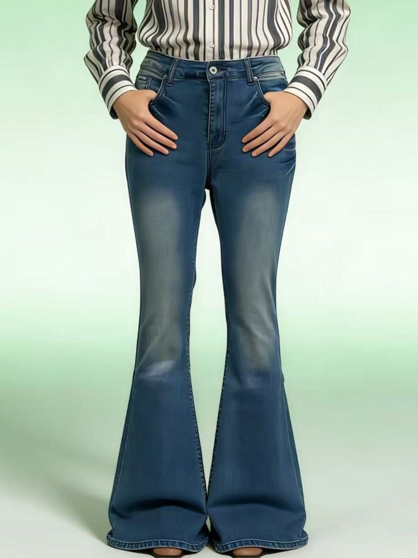 Full Size Vintage Wash High-Waisted Flare Jeans Plus Size - cas7m
