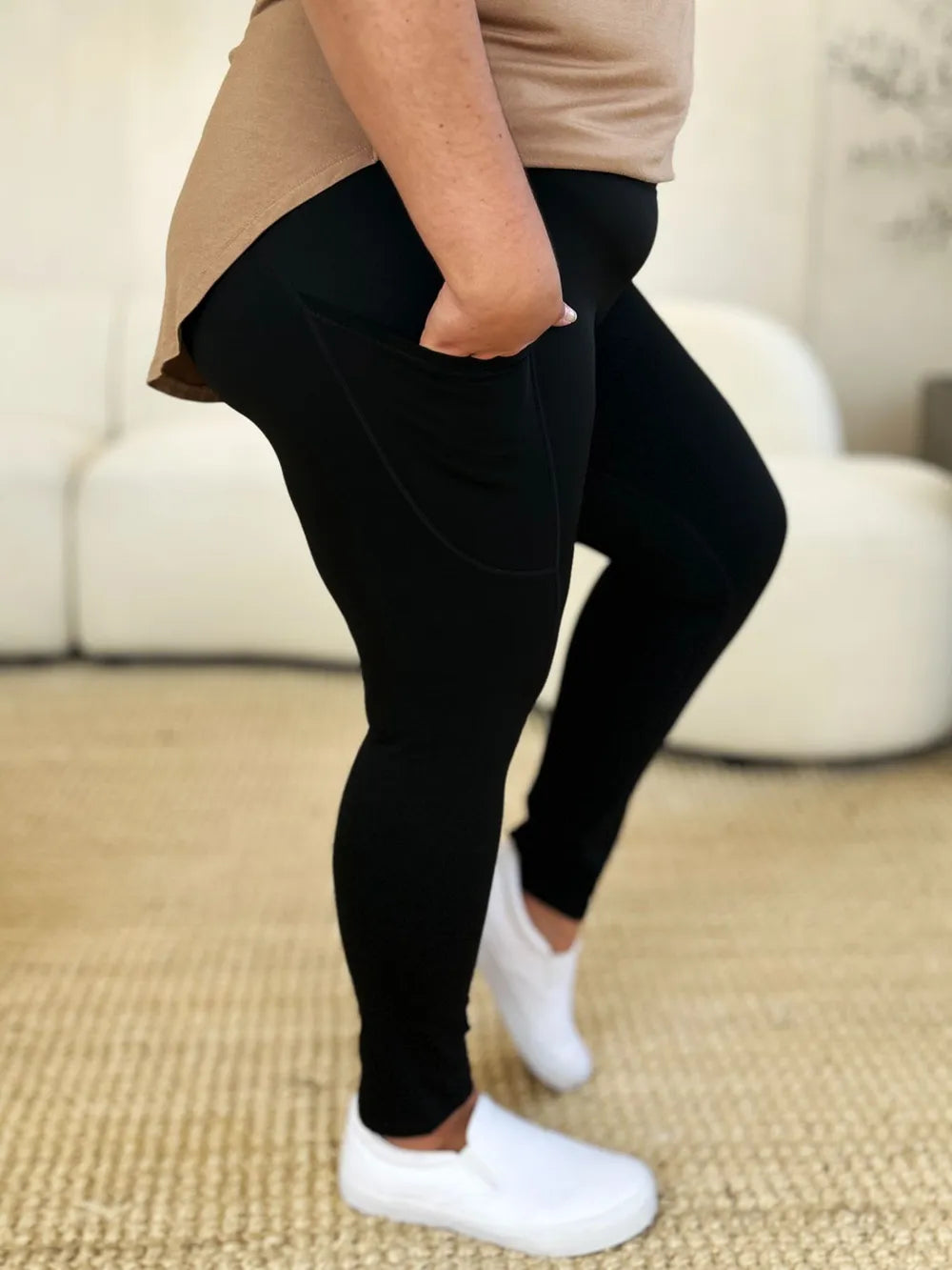 Wide Waistband Sports Leggings - cas7m