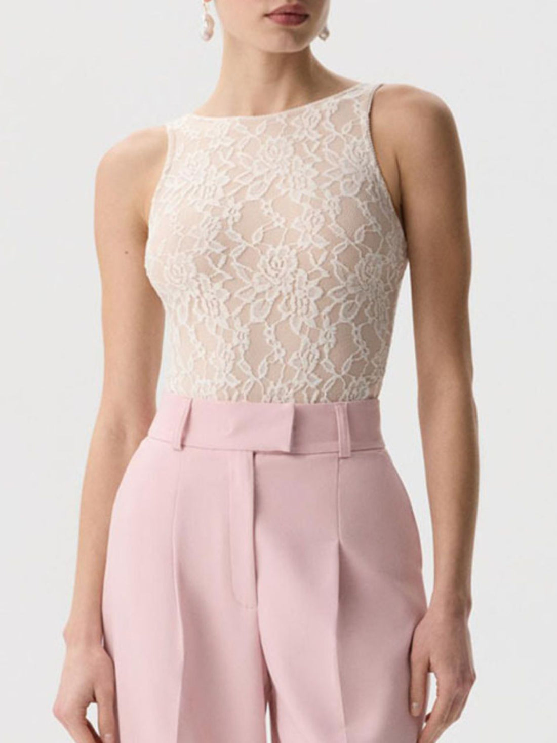 Lace Round Neck Tank - cas7m