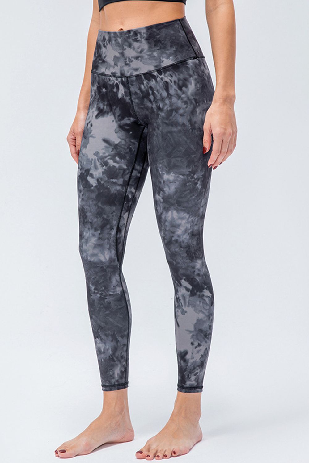 Sporty Breathable Slim Fit Leggings - High Stretch Nylon Blend - cas7m