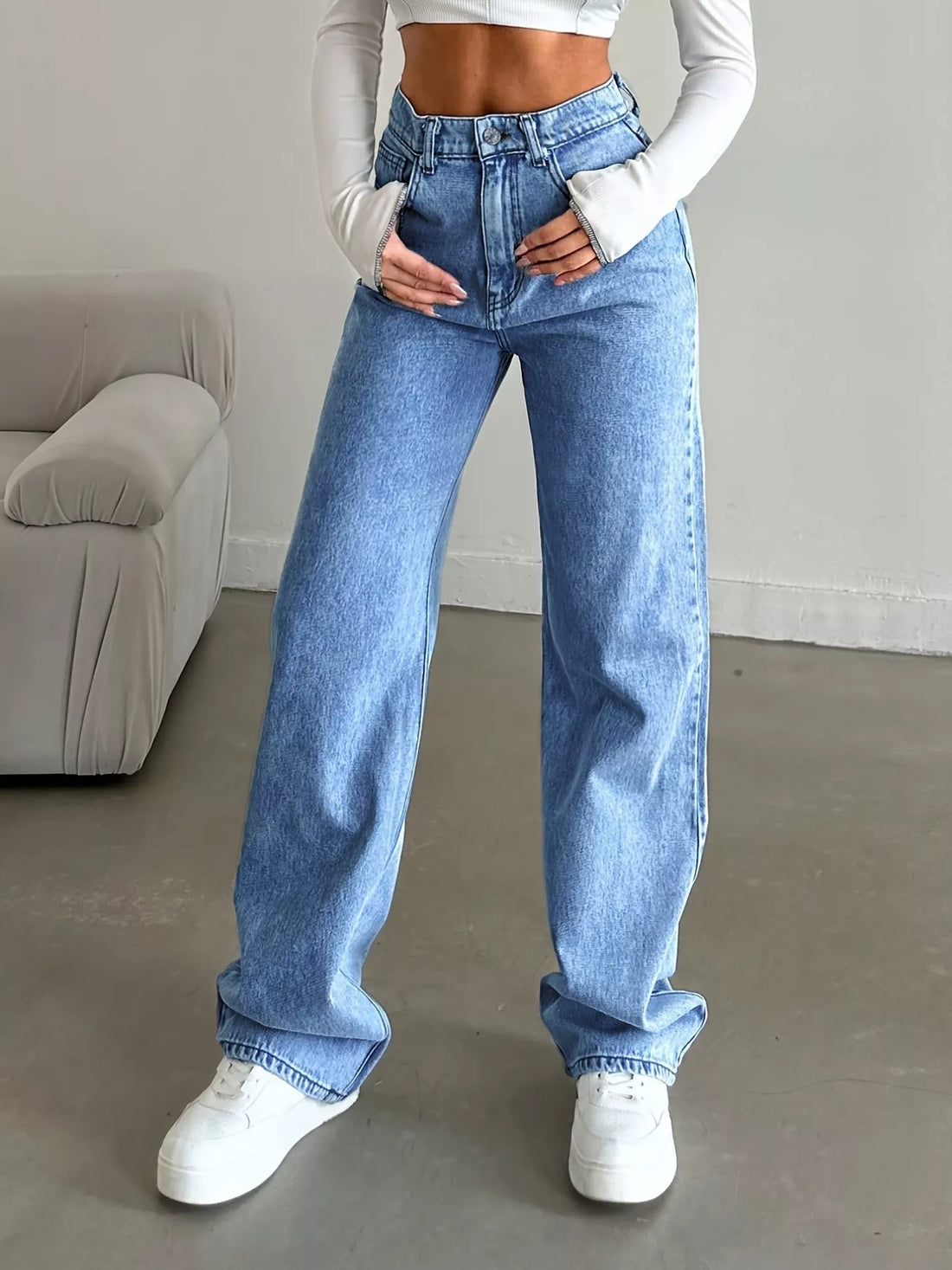 High-Waisted Wide Leg Jeans - cas7m