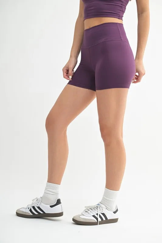 MONO B Venice Cloud Light Contour Biker Shorts - cas7m