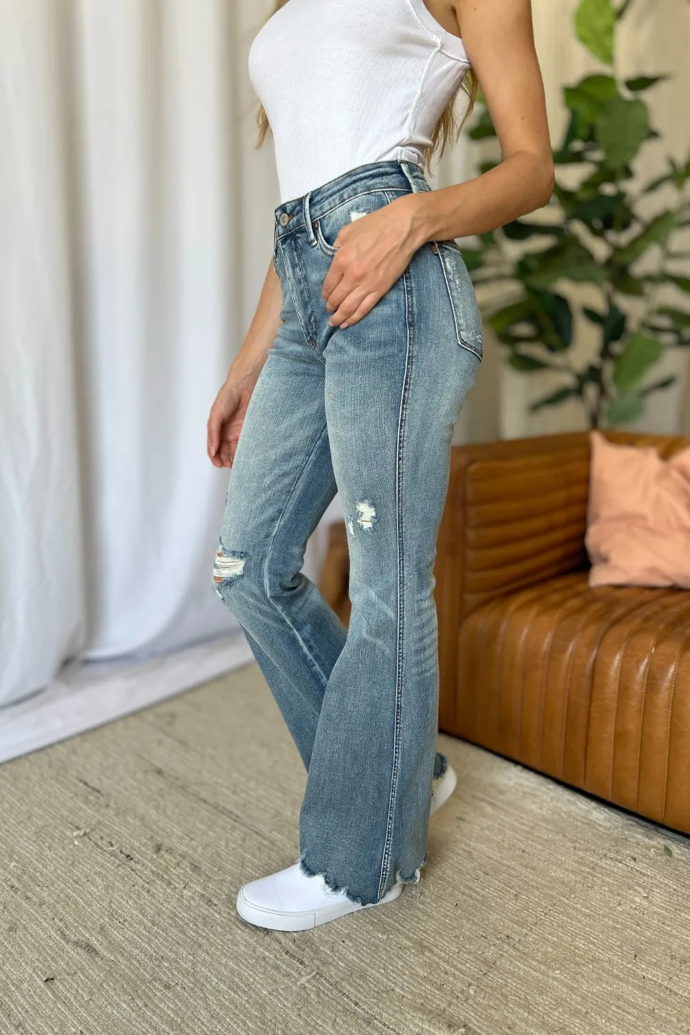 Judy Blue Full Size Medium Rise Tummy Control Destroy Flare - cas7m