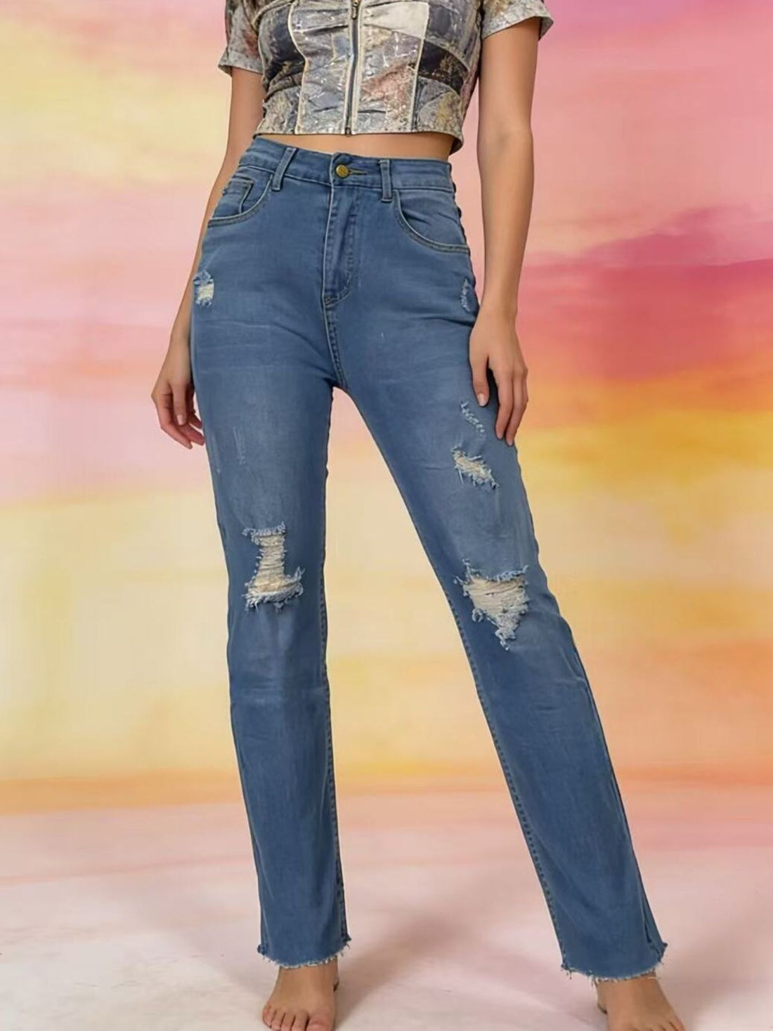 High-Waisted Distressed Jeans - cas7m