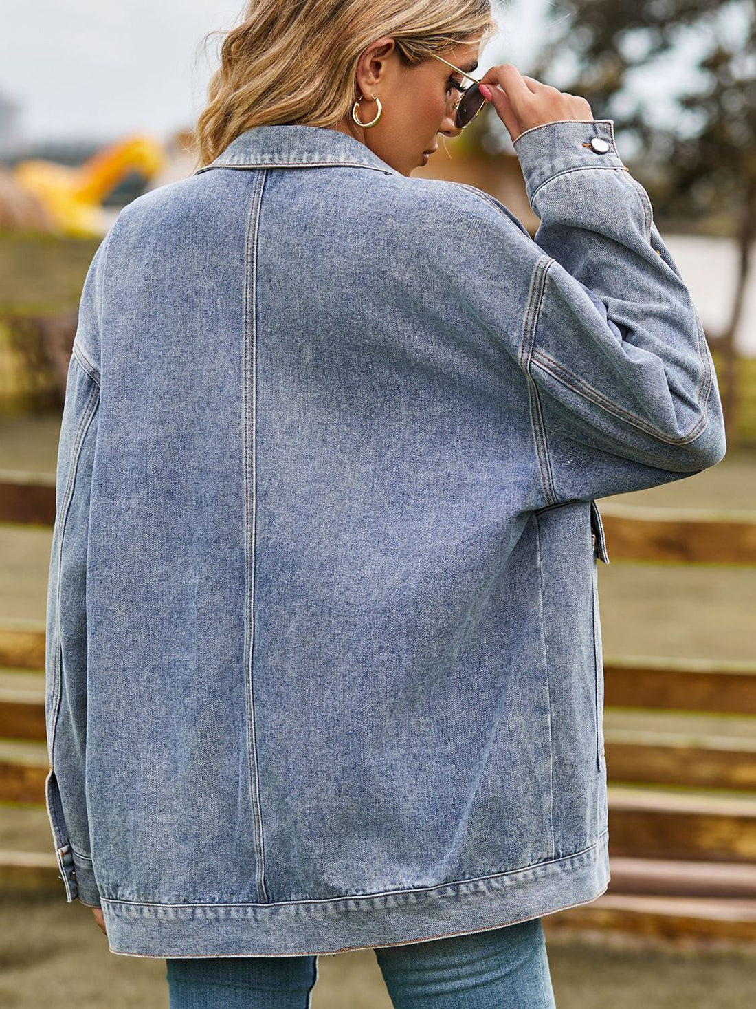 Dropped Shoulder Denim Jacket with Pockets - cas7m