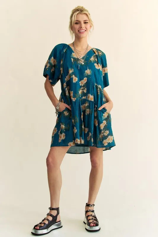 Davi & Dani Floral Print Short Bell Sleeve Pleated Mini Dress - cas7m