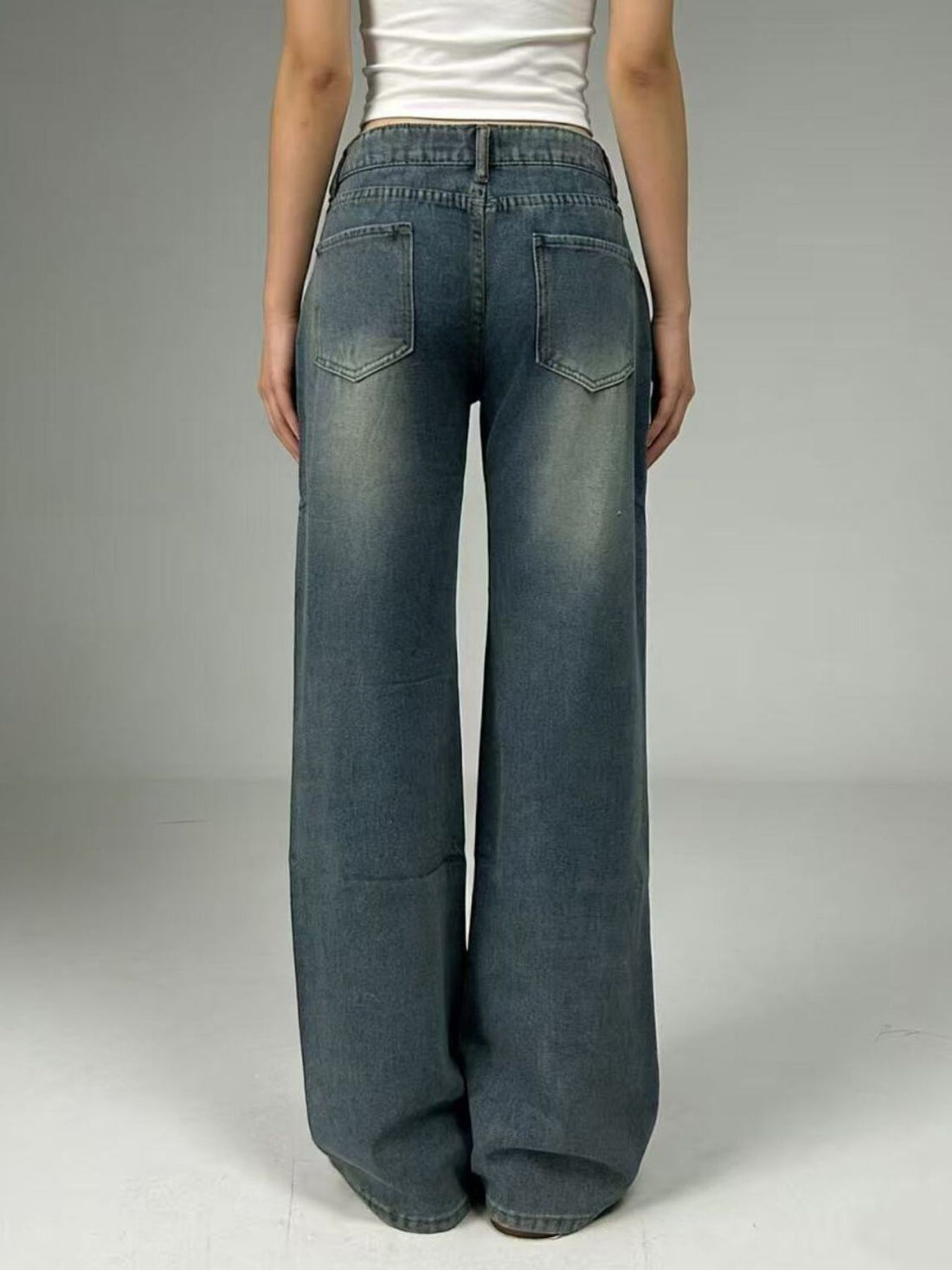 Vintage Wash Wide Leg Jeans - cas7m