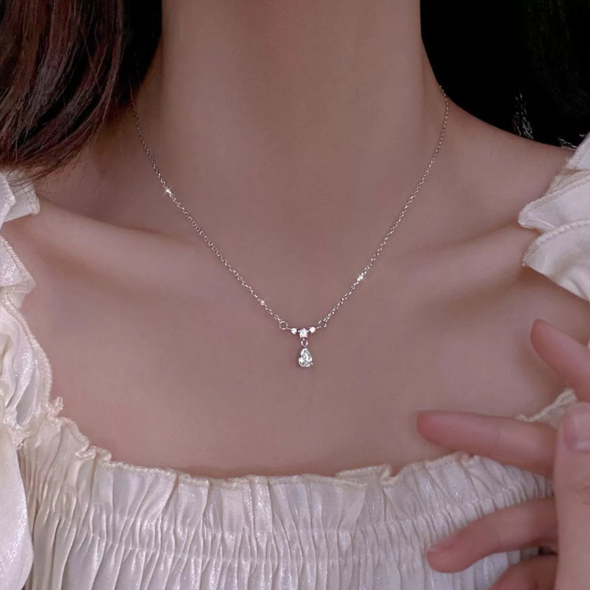 925 Sterling Silver Zircon Teardrop Necklace - cas7m