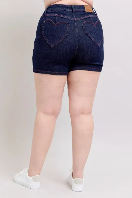 Judy Blue Plus Size HW Heart Shaped Pkts & Red Contrast Thread Denim Shorts - cas7m
