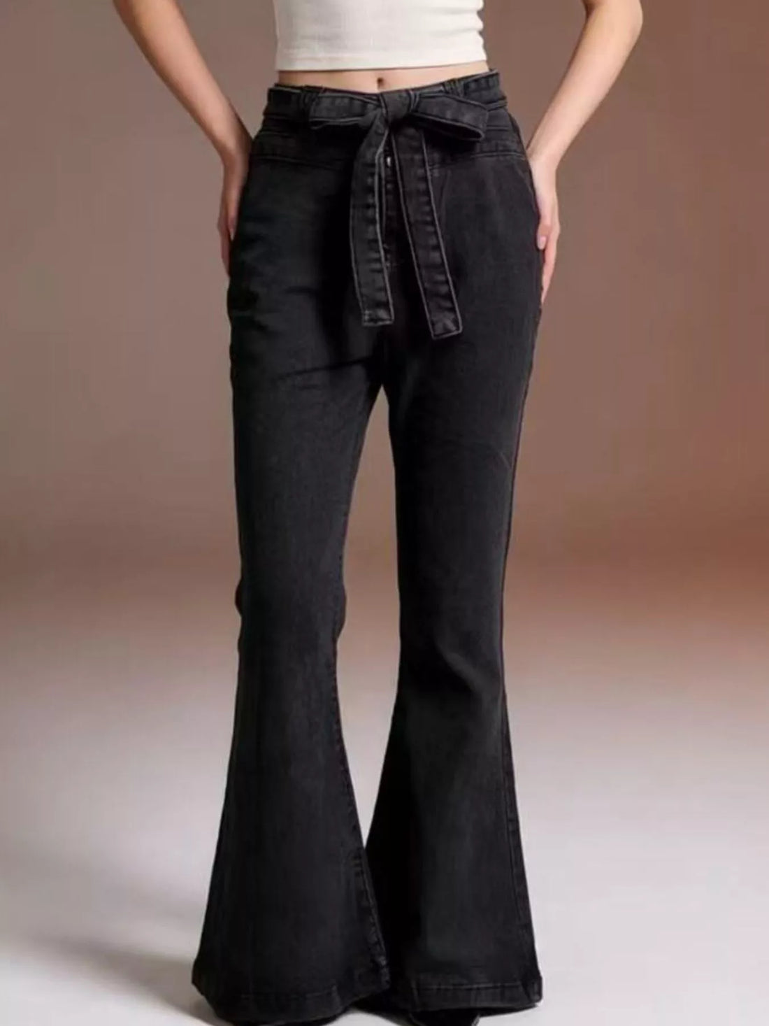 Bow-Tie High-Waisted Flare Jeans - cas7m