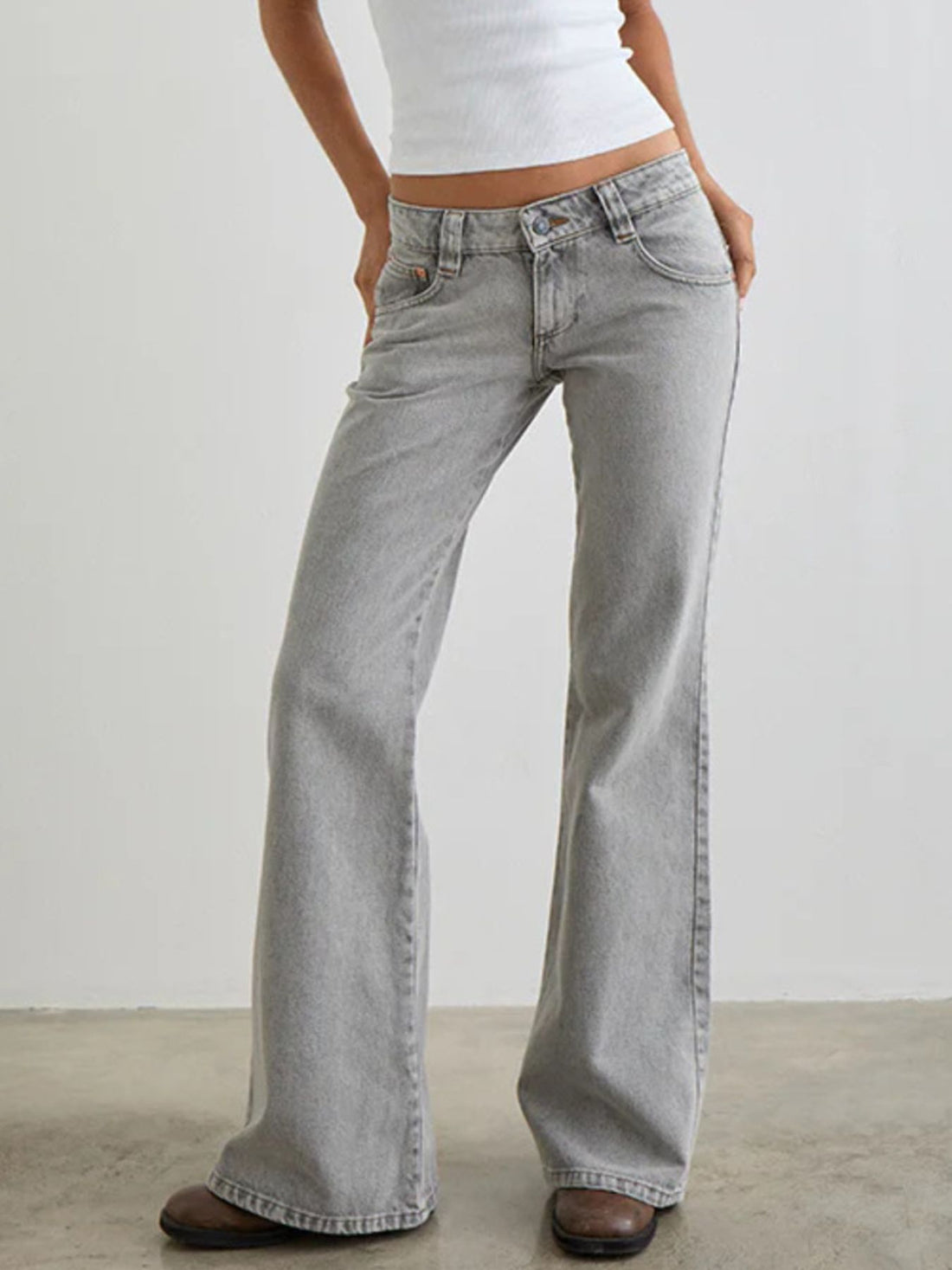 Low Rise Flare Leg Jeans - cas7m