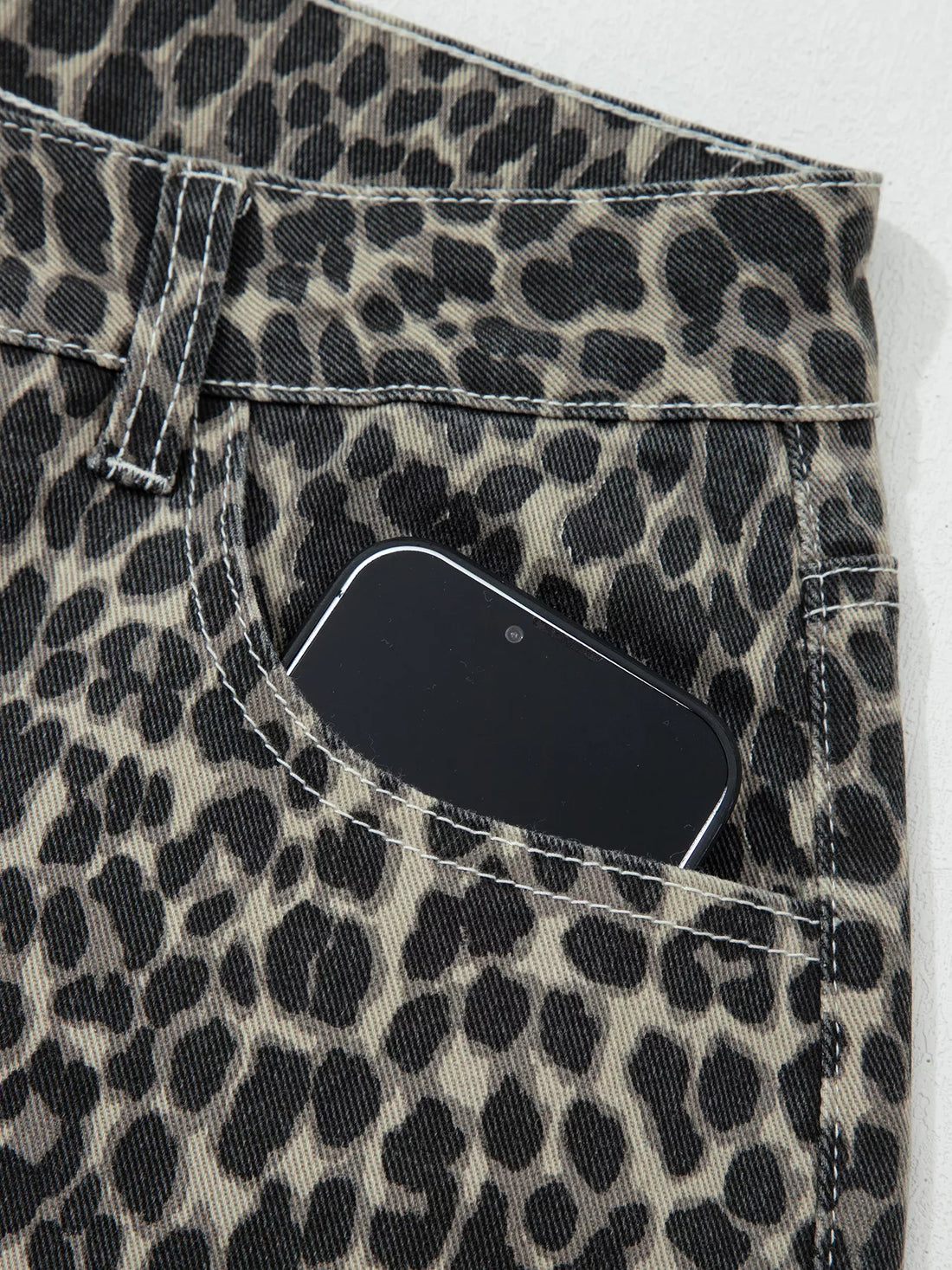 Leopard Print High Waist Barrel Jeans - cas7m