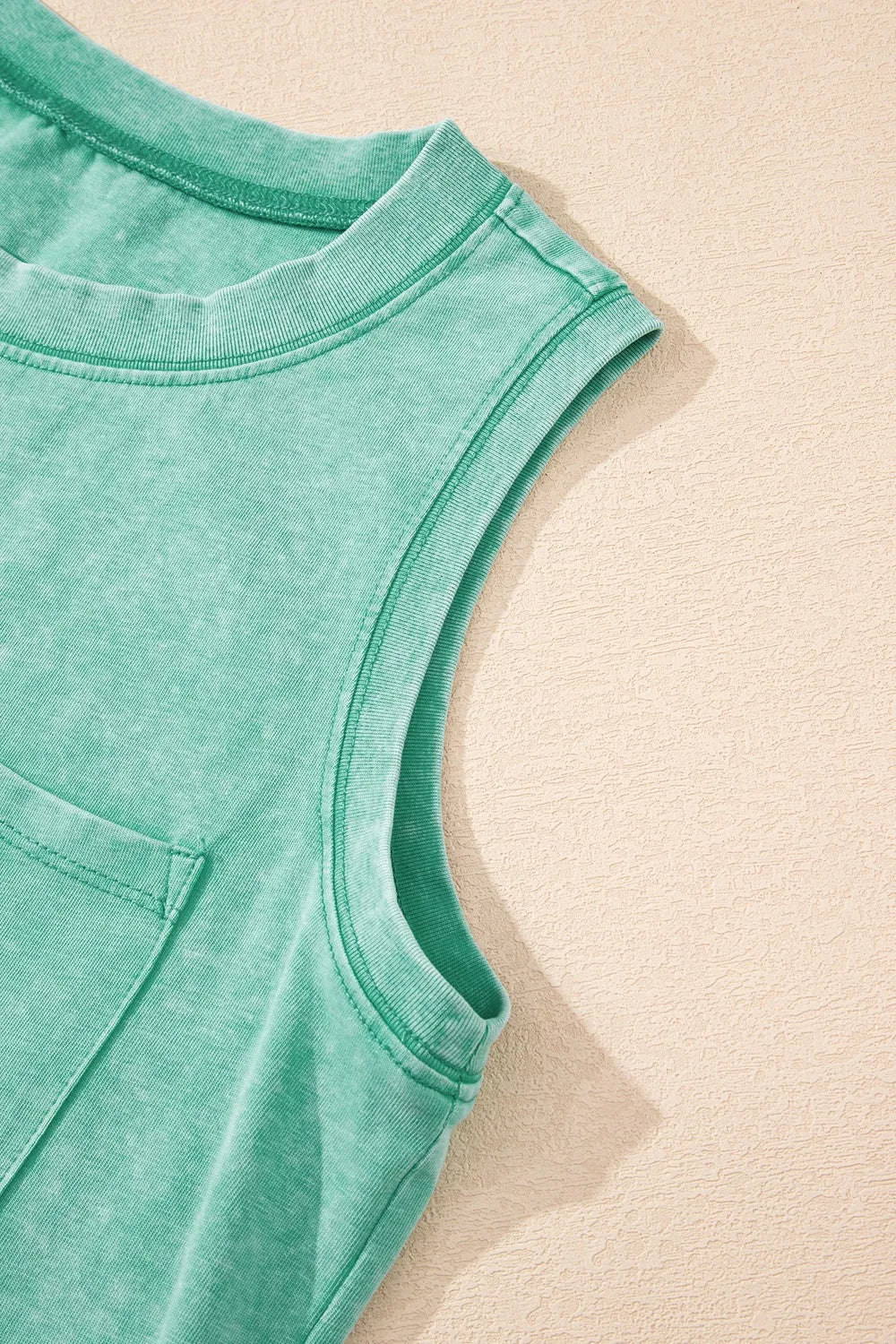 Round Neck Tank with Chest Pocket - cas7m