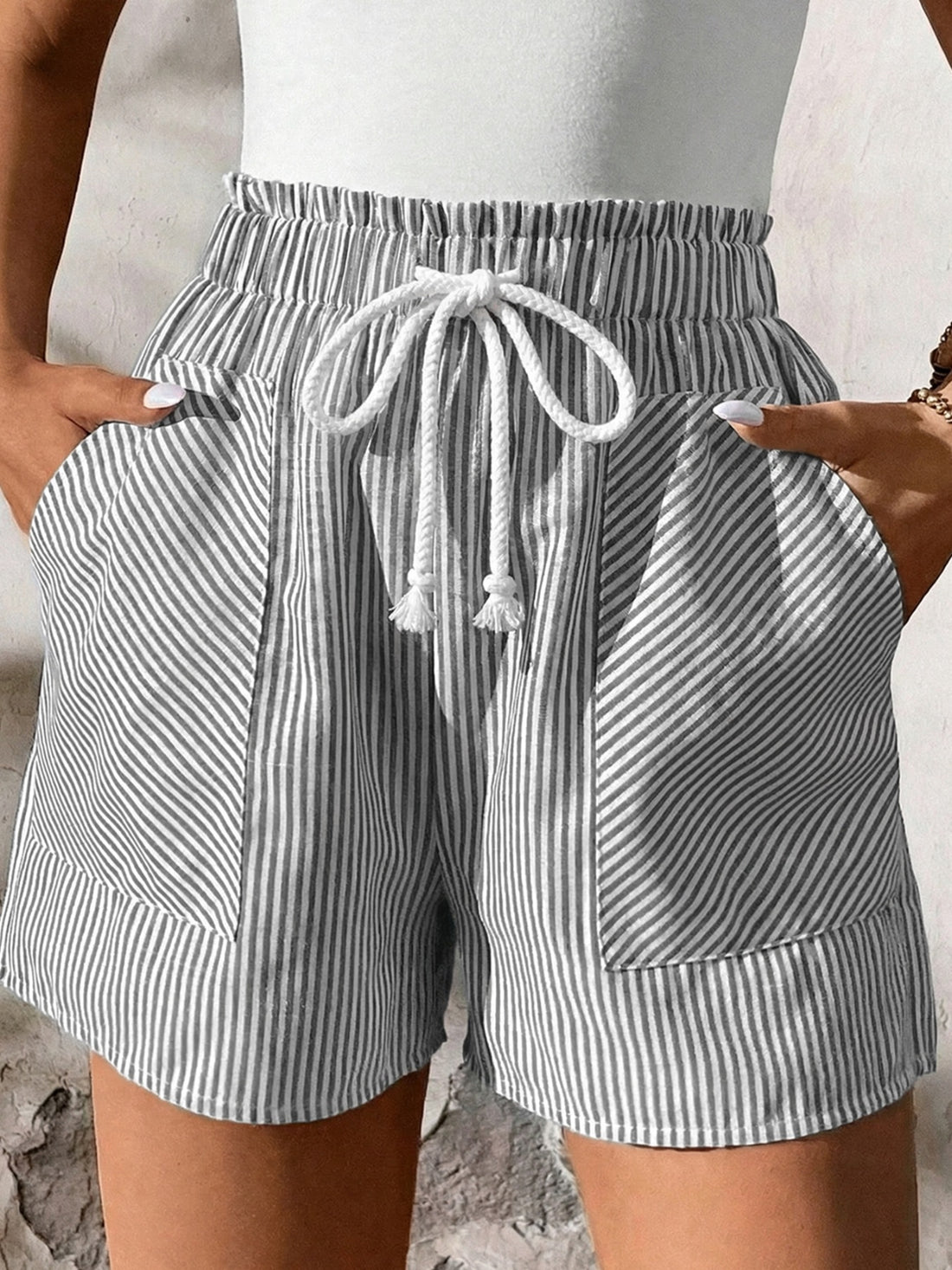 Striped Elastic Waist Drawstring Shorts - cas7m
