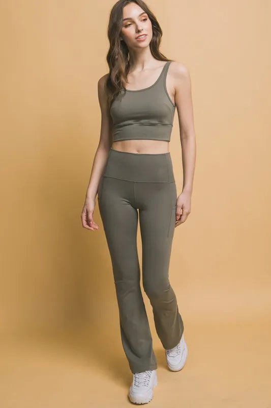 Love Tree High Waist Flare Active Leggings with Side Pockets - cas7m
