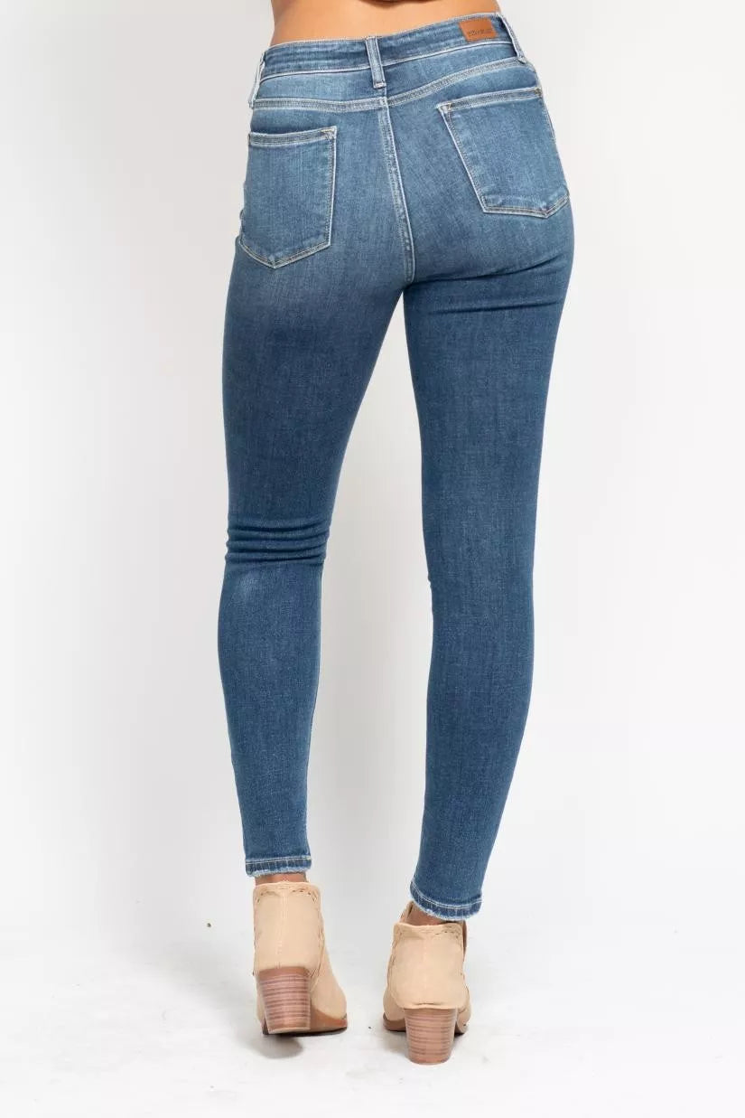 Judy Blue Full Size High Rise Button Fly Skinny Jeans Plus Size - cas7m