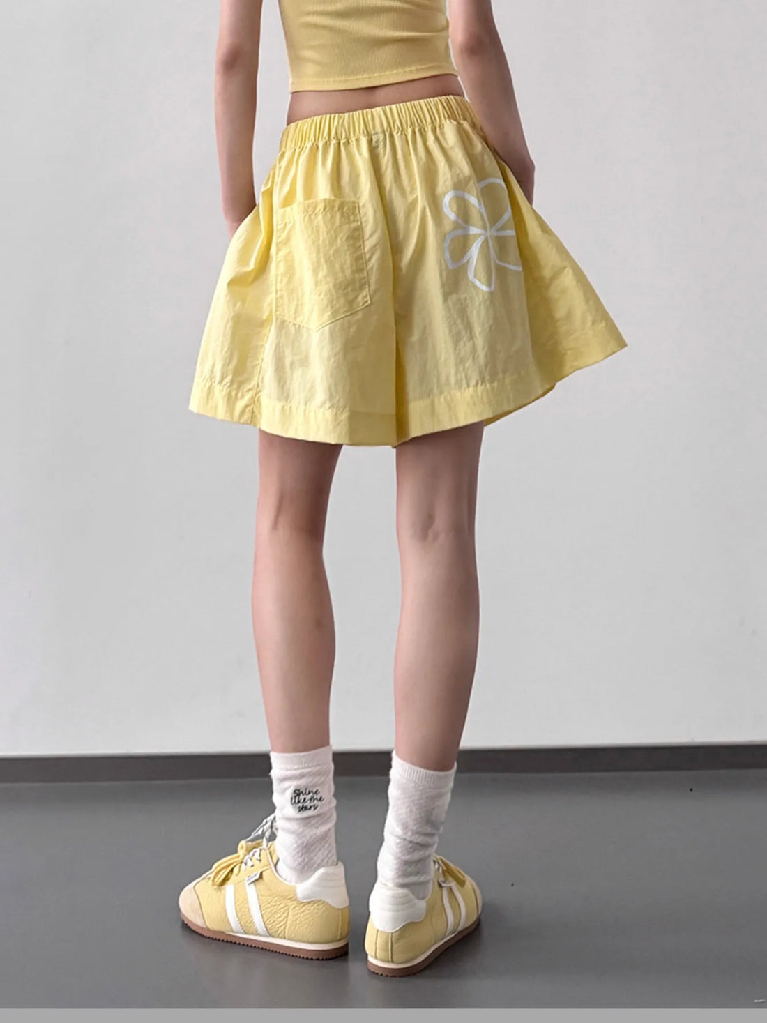 Elastic Waist Shorts - cas7m