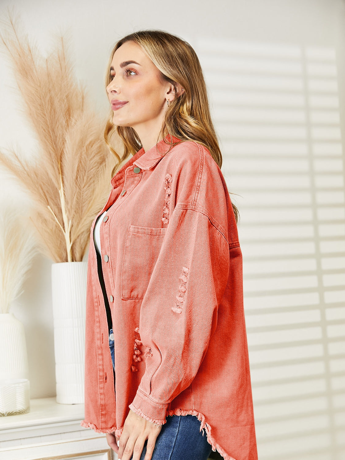 Distressed Raw Hem Denim Jacket - cas7m