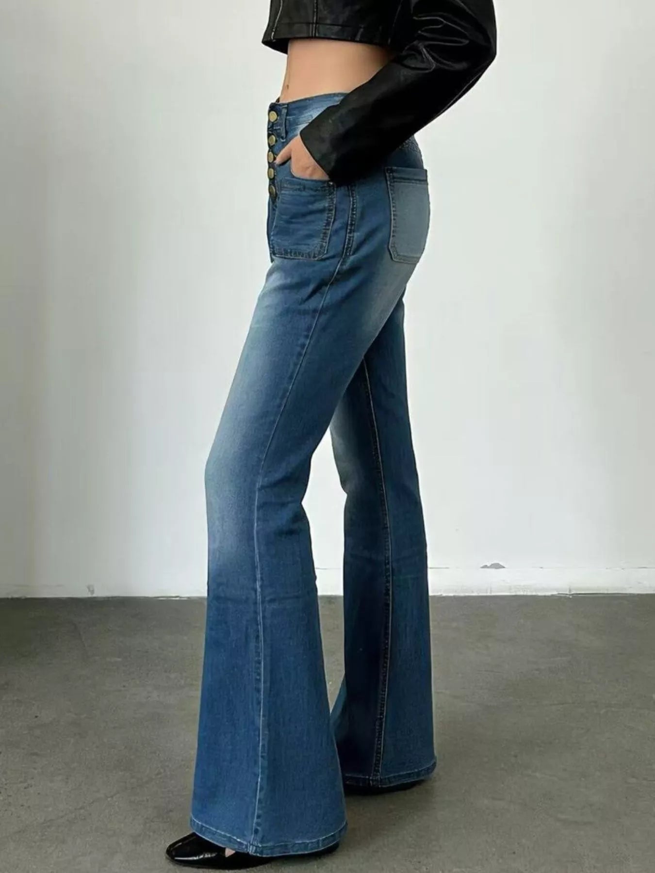 Full Size High-Waisted Button-Fly Flare Jeans Plus Size - cas7m