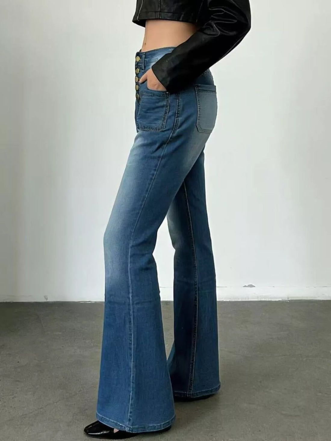 Full Size High-Waisted Button-Fly Flare Jeans Plus Size - cas7m