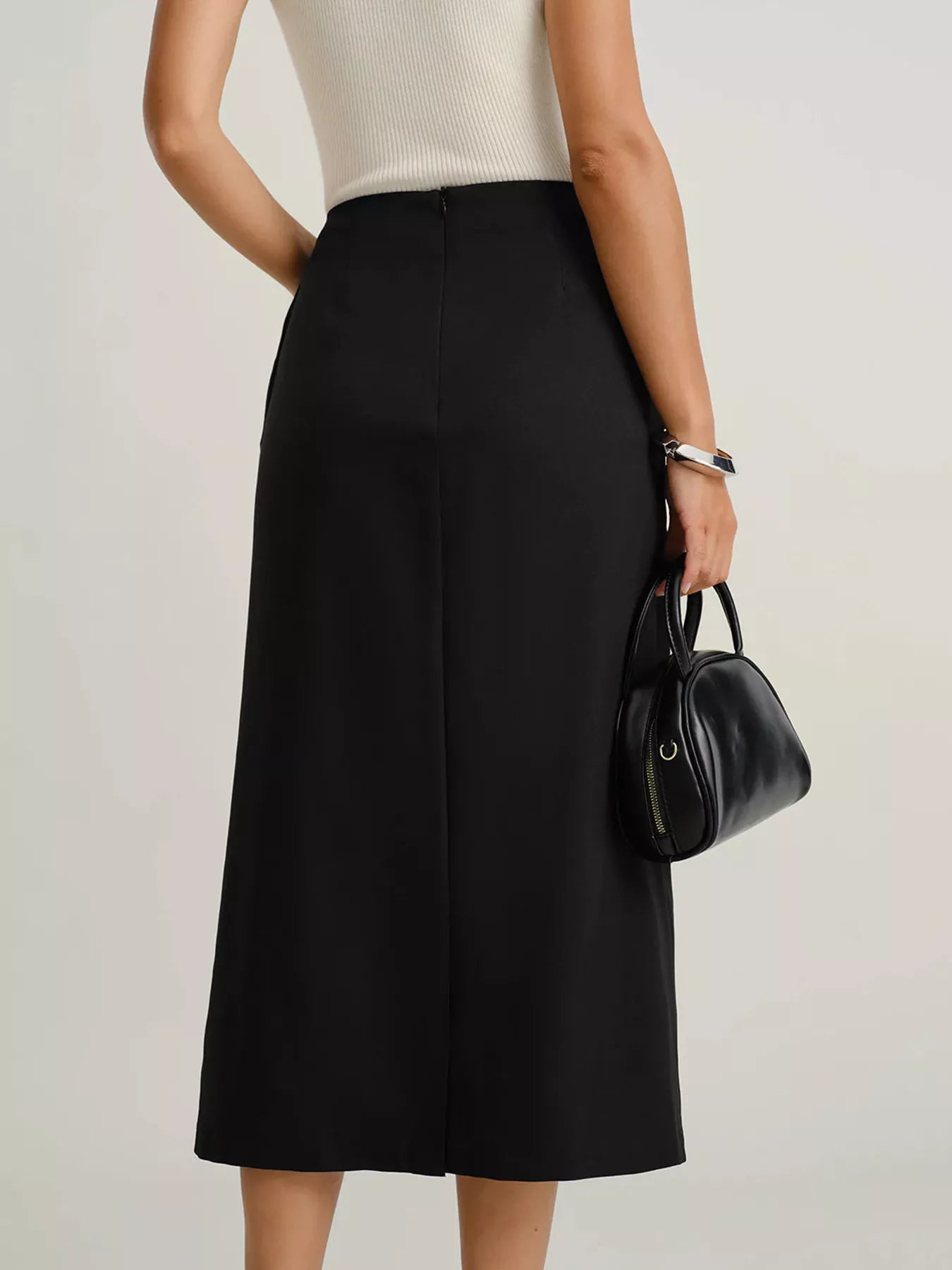 Button-Front Midi Skirt with Pockets - cas7m