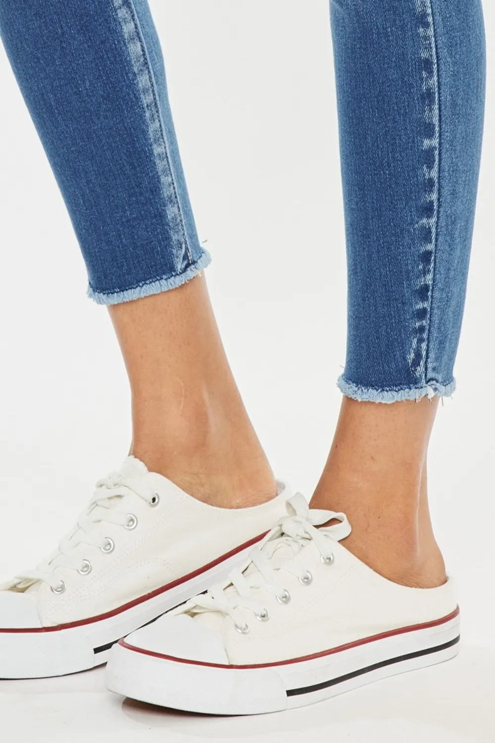 Kancan Distressed Raw Hem High Waist Jeans - cas7m