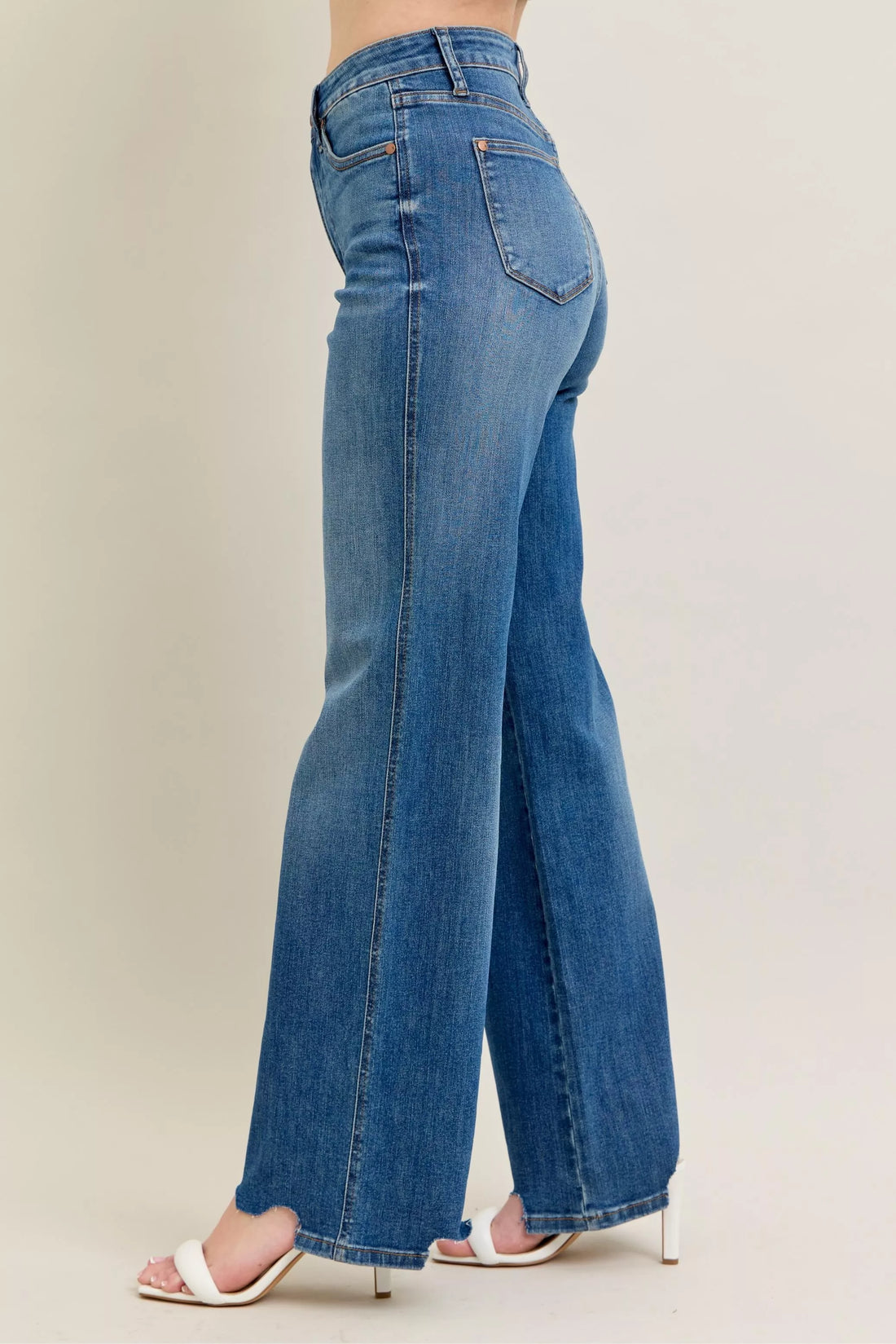 Judy Blue Full Size High Waist Tummy Control Chew Hem Destroy Wide Jeans Plus Size - cas7m