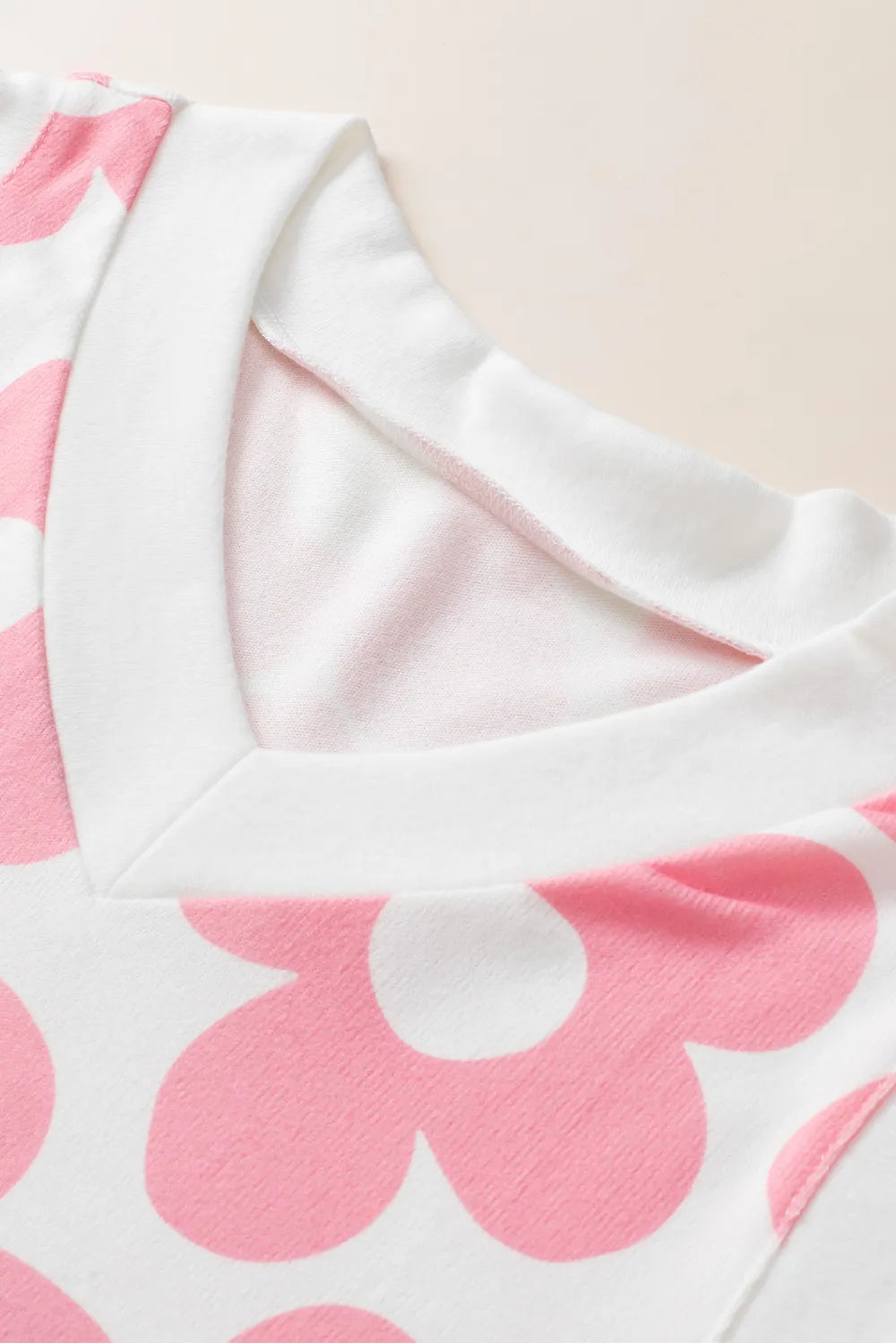 Flower Printed V-Neck Tank - cas7m