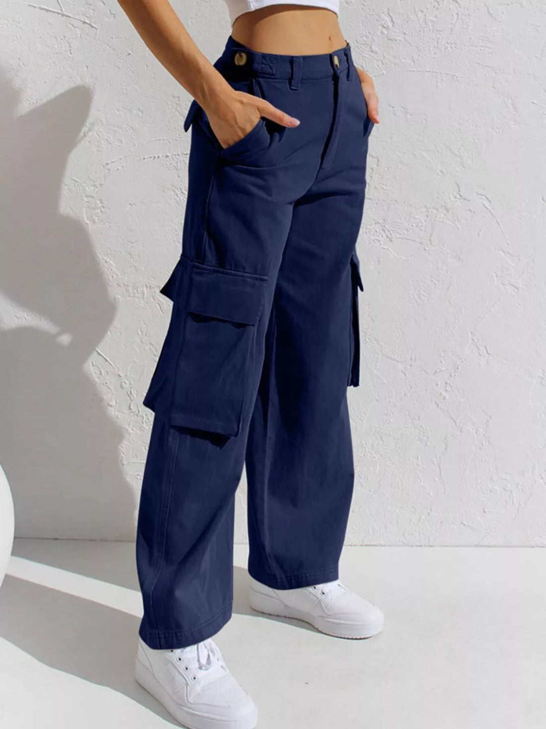 High-Waisted Wide Leg Cargo Jeans - cas7m
