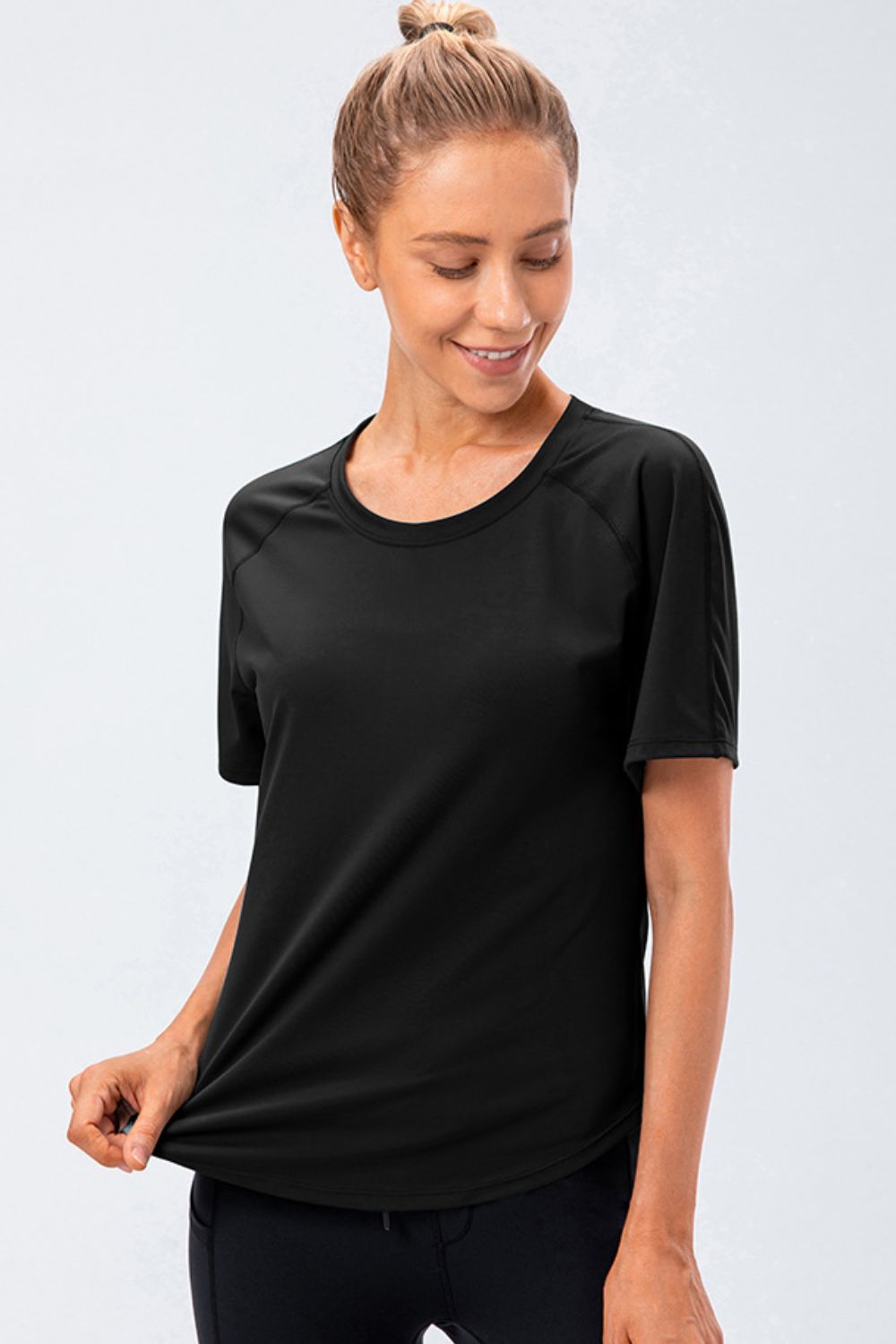 Round Neck Raglan Sleeve Active Tee - cas7m