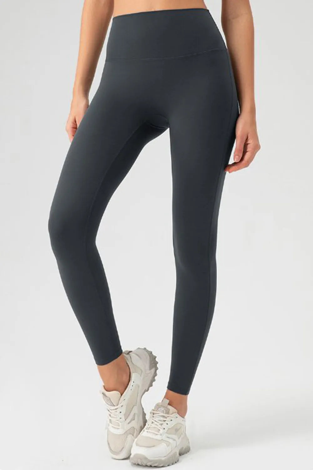 Ultra-Stretch Nylon Leggings for Everyday Comfort - cas7m