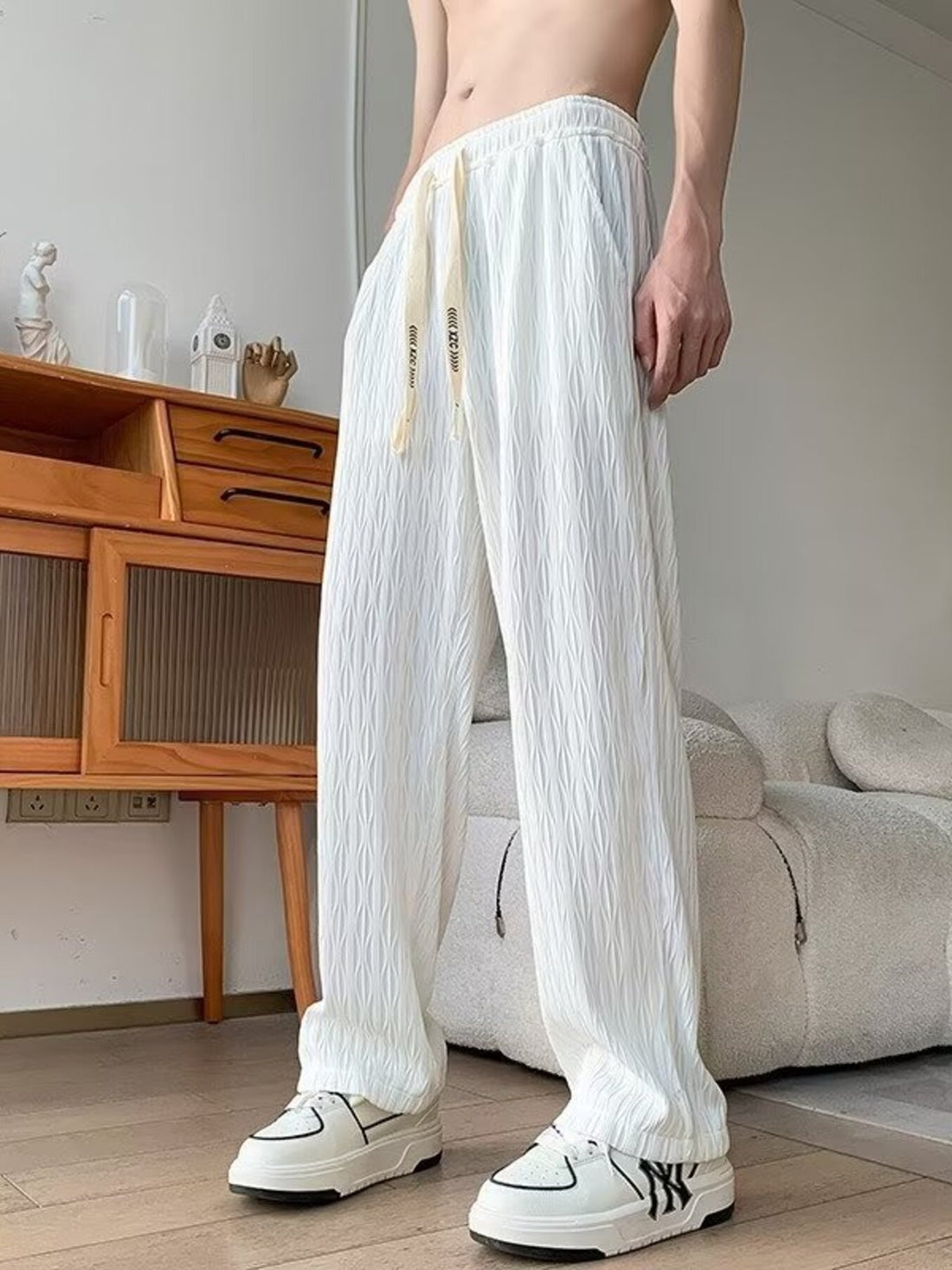 Men's Textured Wide-Leg Drawstring Pants - cas7m