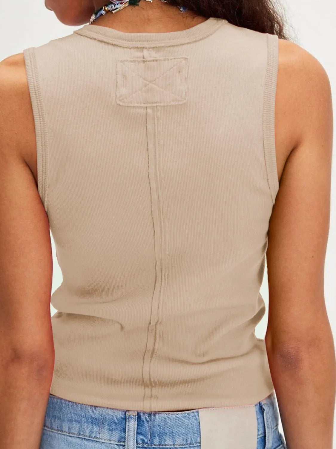 Solid V-Neck Tank - cas7m