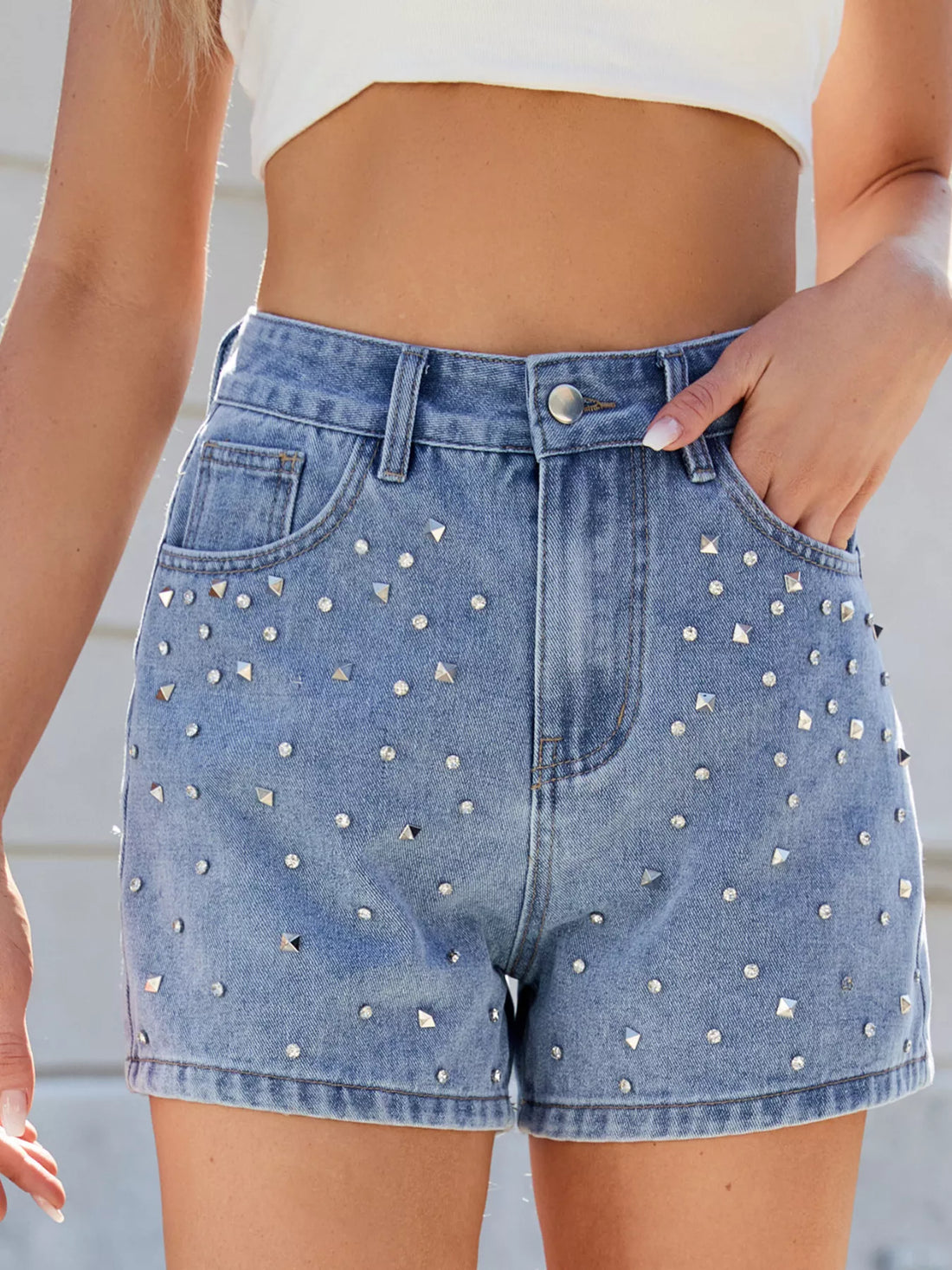 Studded High Waist Denim Shorts - cas7m