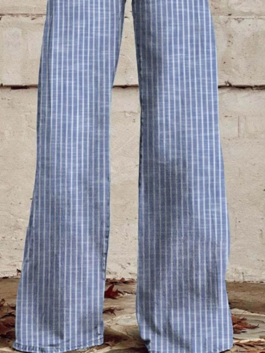 Striped High-Waisted Wide Leg Jeans - cas7m