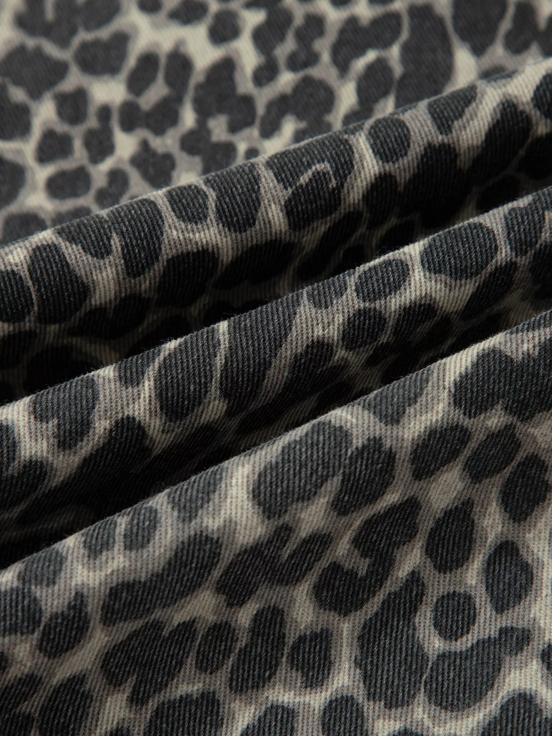 Leopard Print High Waist Barrel Jeans - cas7m