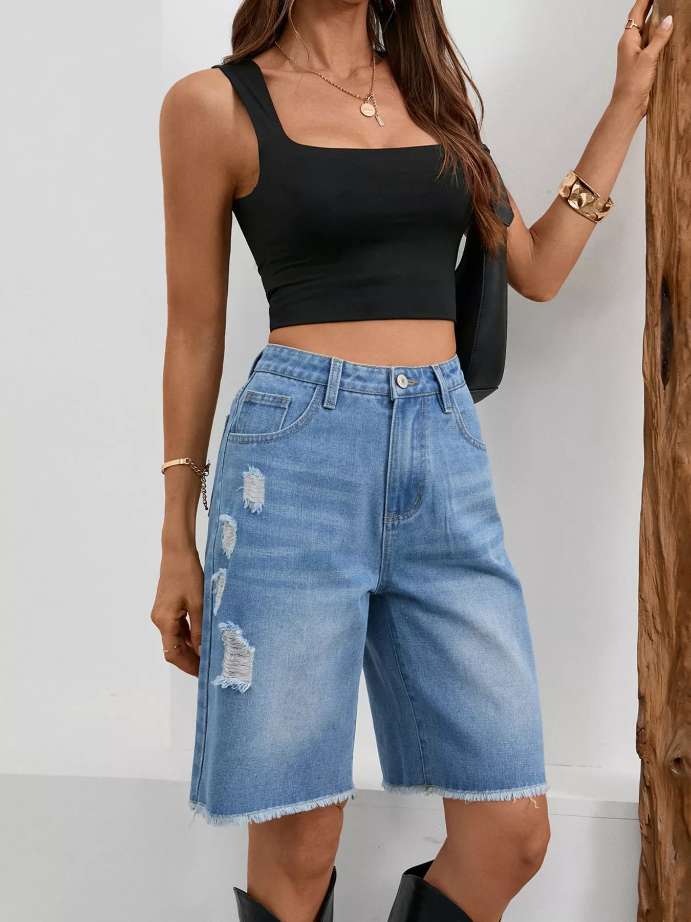 Ripped Frayed Hem Denim Shorts - cas7m
