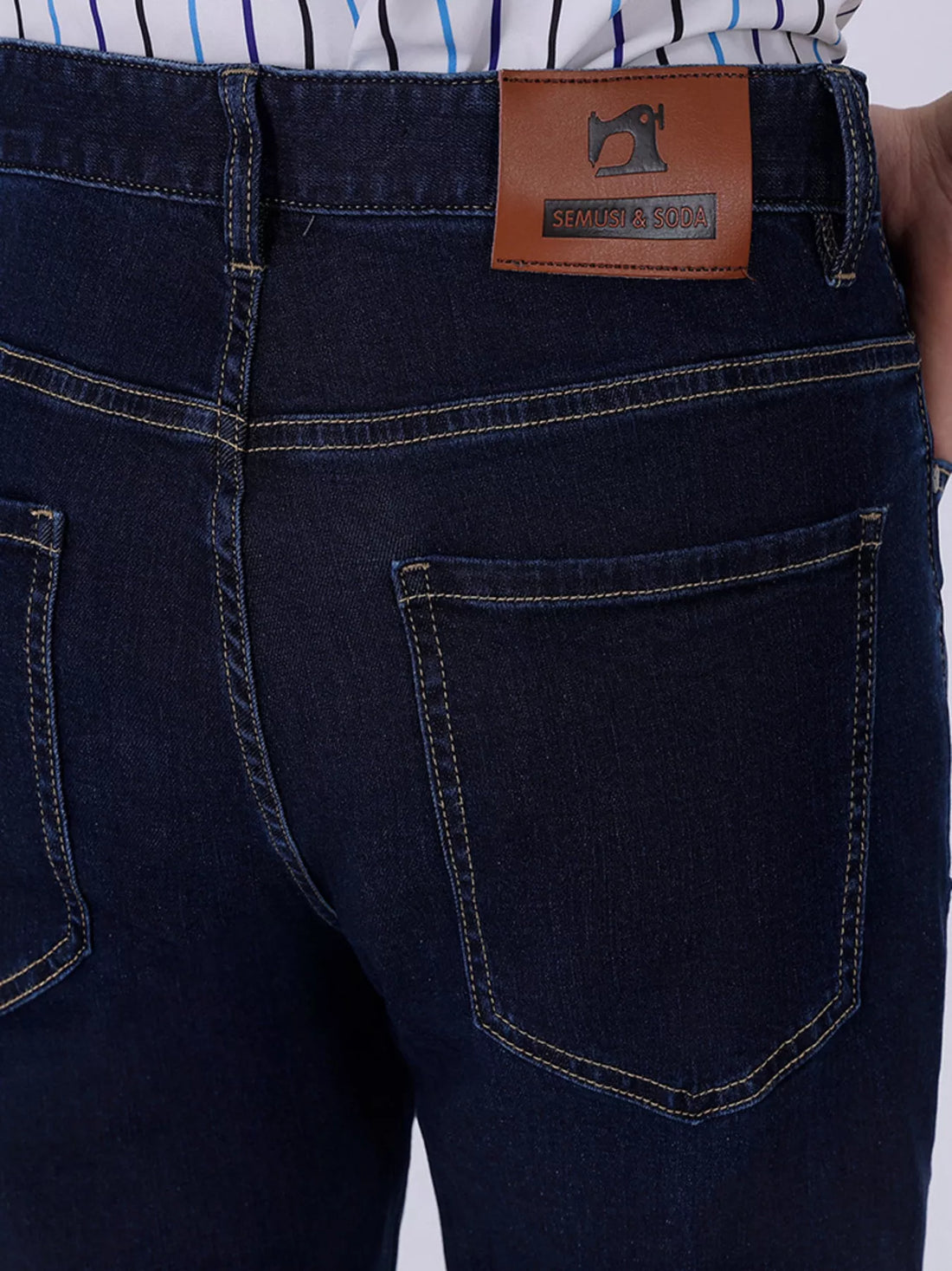 Men's Wash Straight-Leg Jeans - cas7m