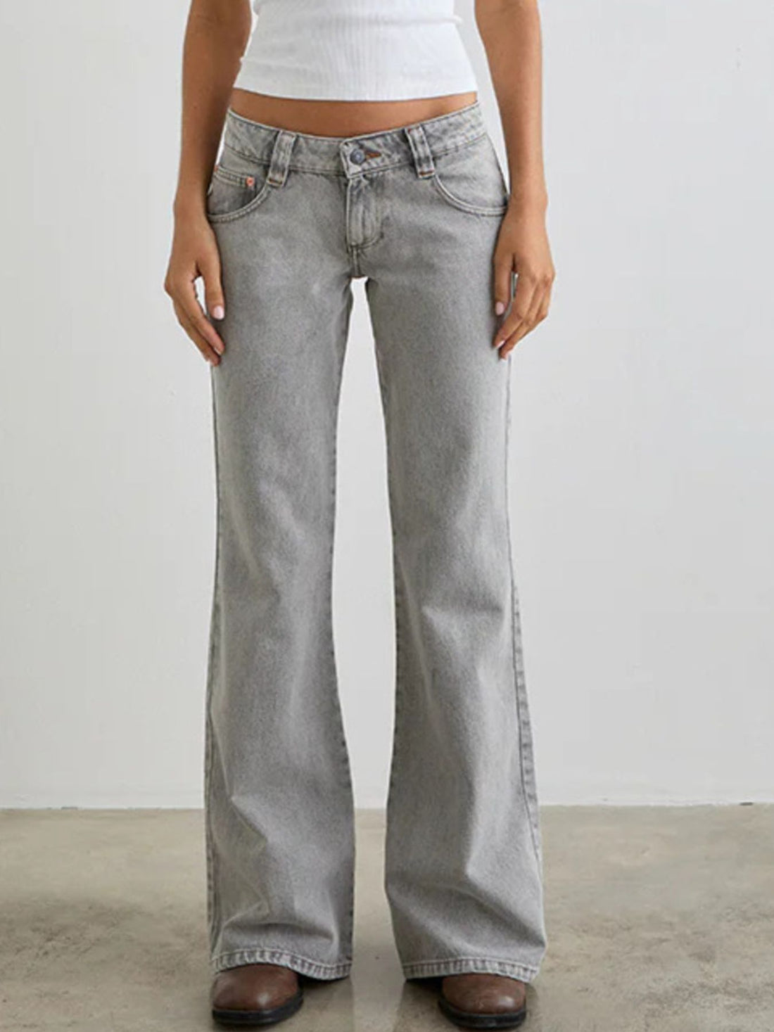 Low Rise Flare Leg Jeans - cas7m