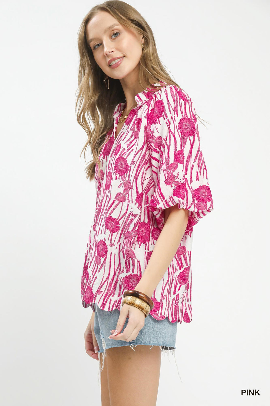 Umgee Floral Scalloped Edge Puff Sleeve Blouse with High-Low Curved Hem - cas7m