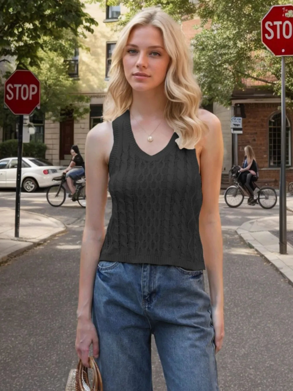 Cable-Knit V-Neck Knit Tank - cas7m