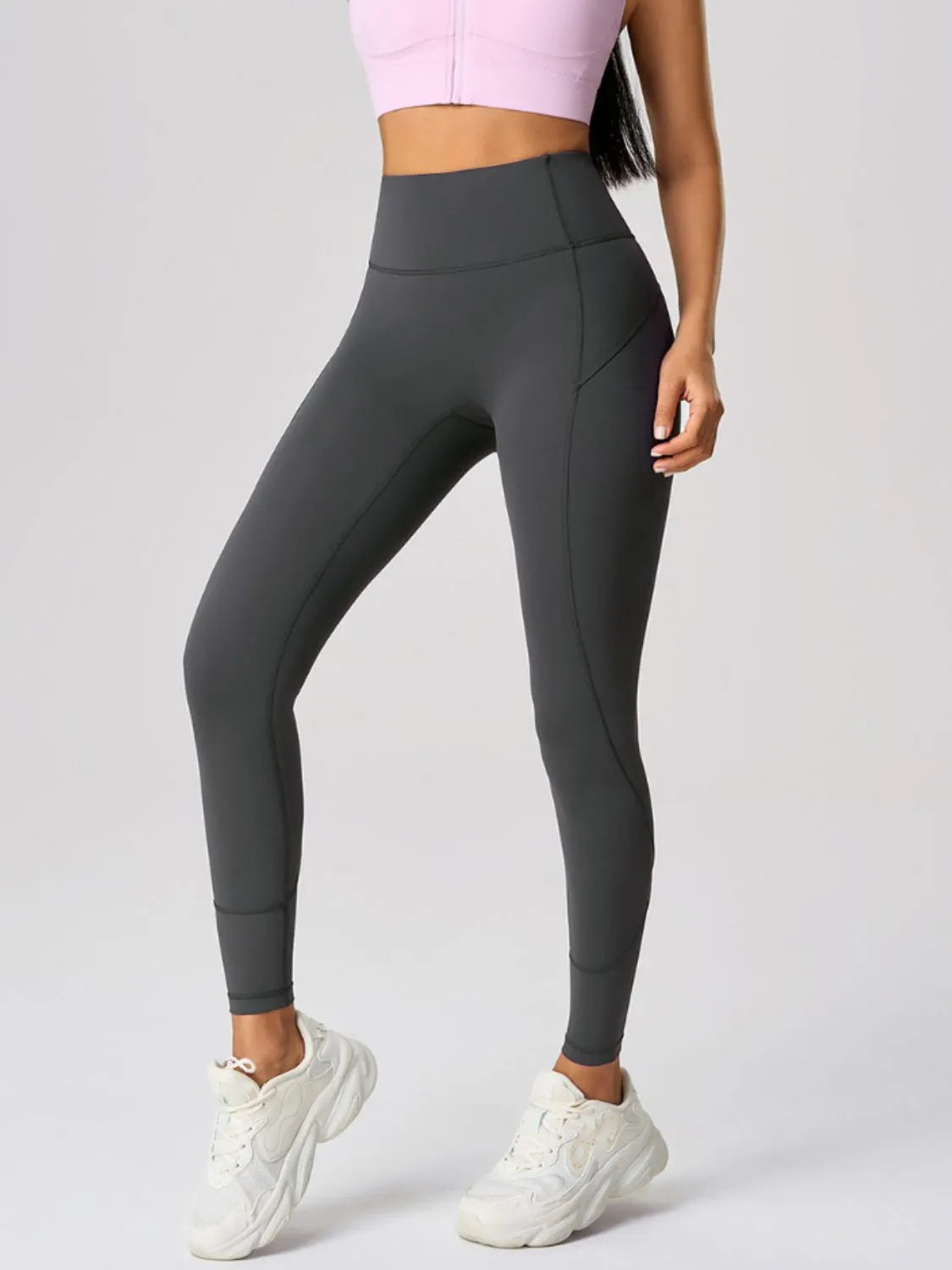 Pocket-Friendly Stretchy Nylon-Spandex Leggings - cas7m